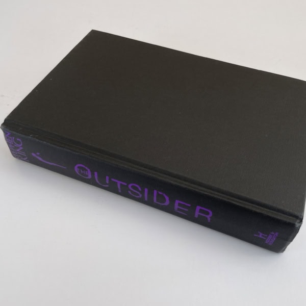 stephen king the outsider first alt edition3