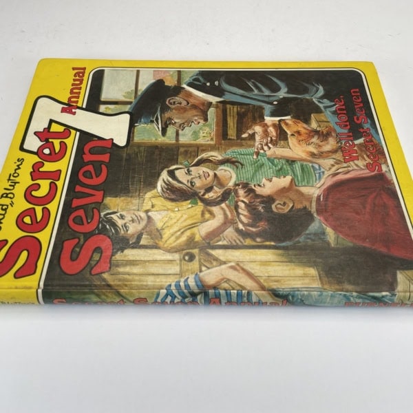 enid blyton secret seven annual 3
