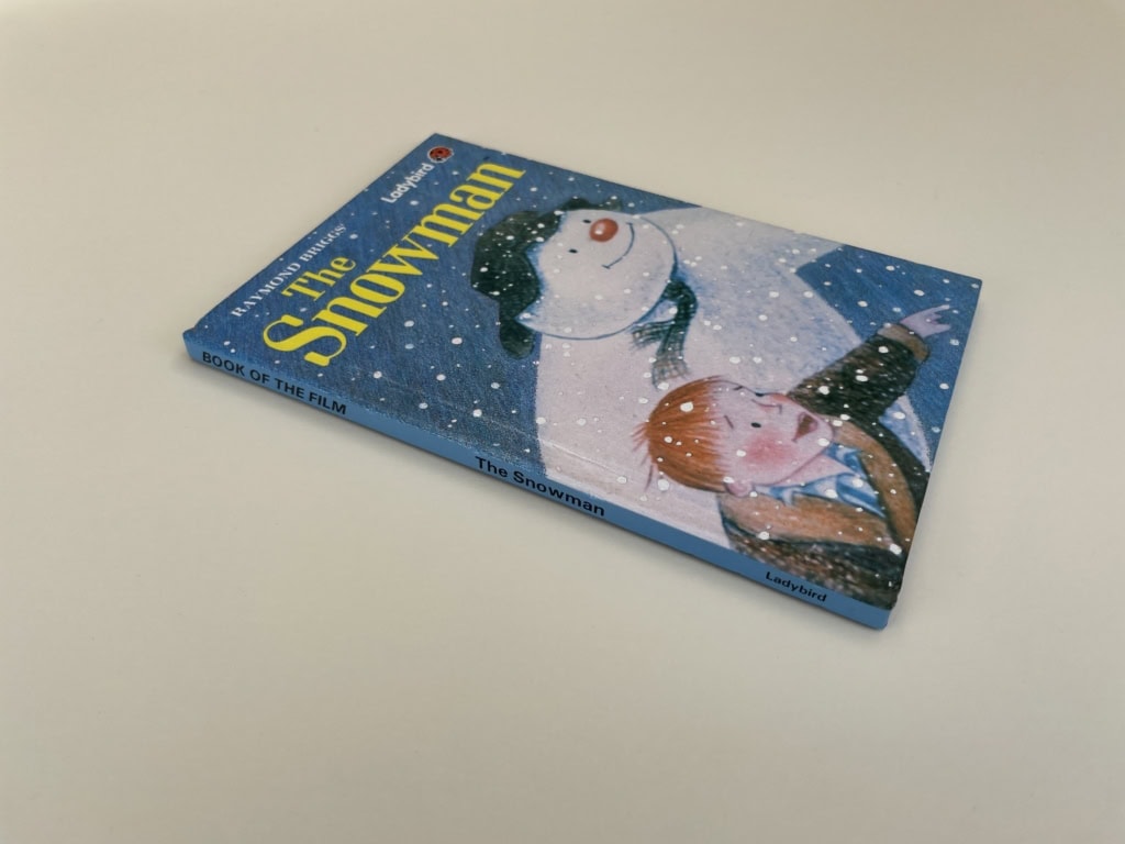 raymond briggs the snowman first ladybird book3