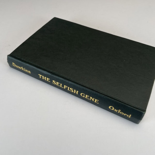 richard dawkins the selfish gene first edition3
