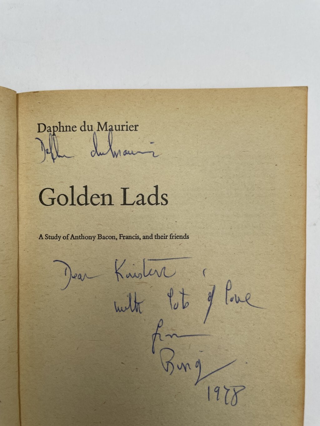 daphne du maurier golden lads first pback signed2