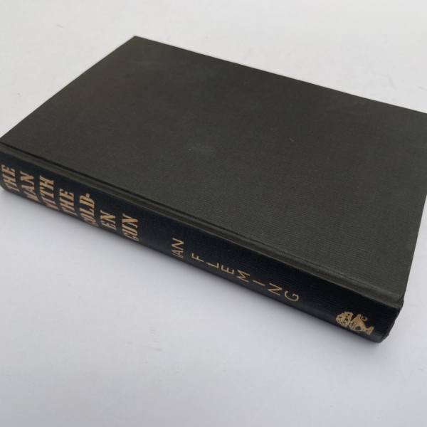 ian fleming the man with the golden gun first edition with slipcase3
