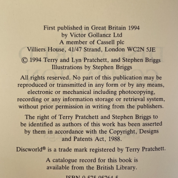 terry pratchett discoworld companion first2