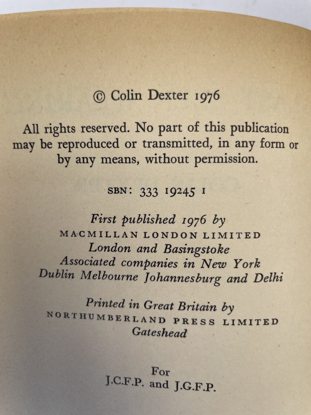 colin dexter last seen wearing first editon2