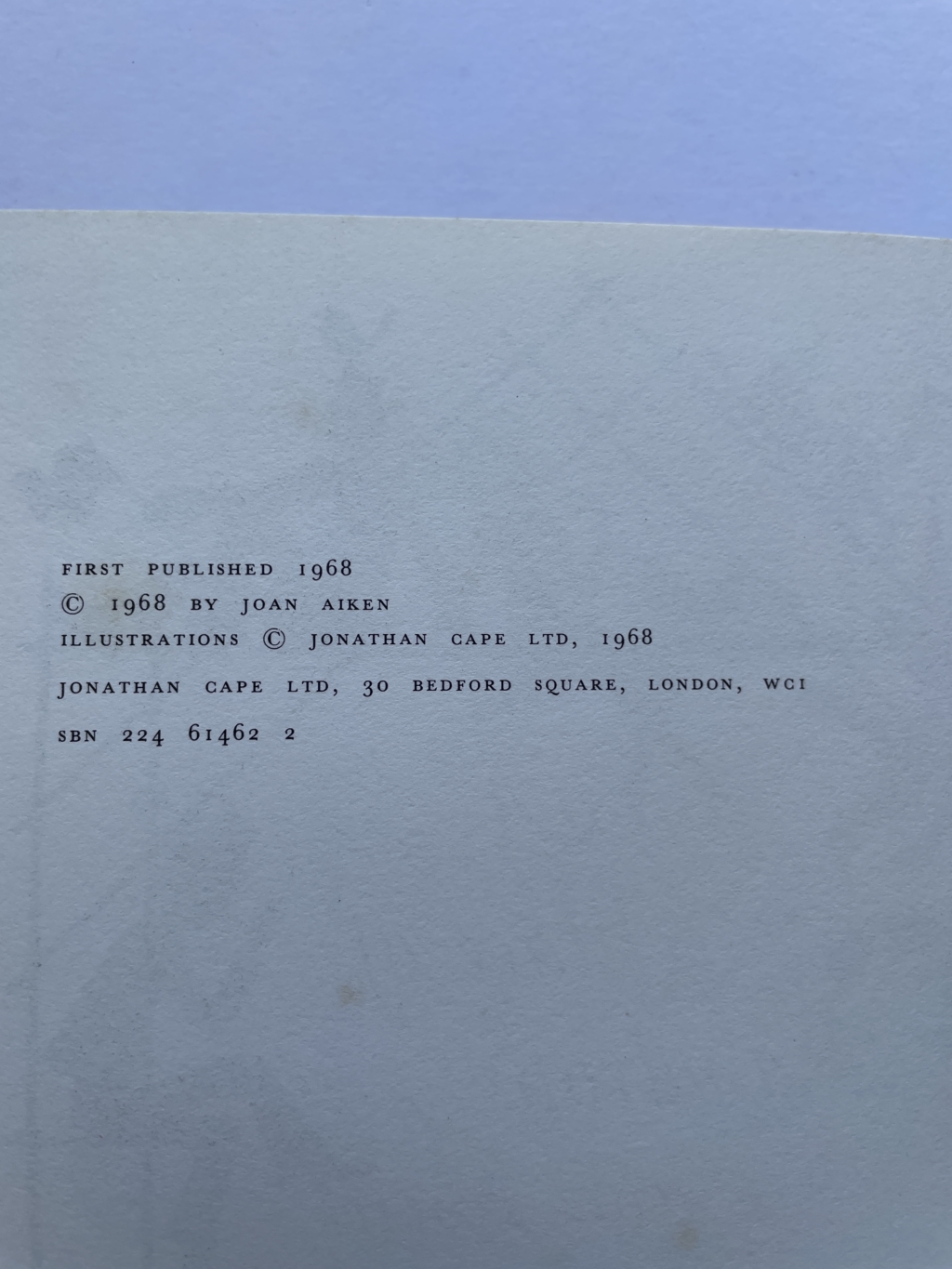 joan aiken a necklace of raindrops first edition2