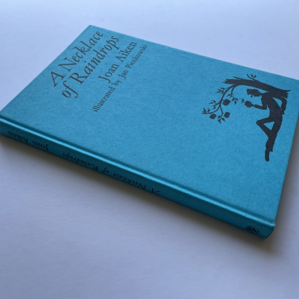 joan aiken a necklace of raindrops first edition3